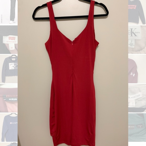 Red dress from chateau - Picture 2 of 3